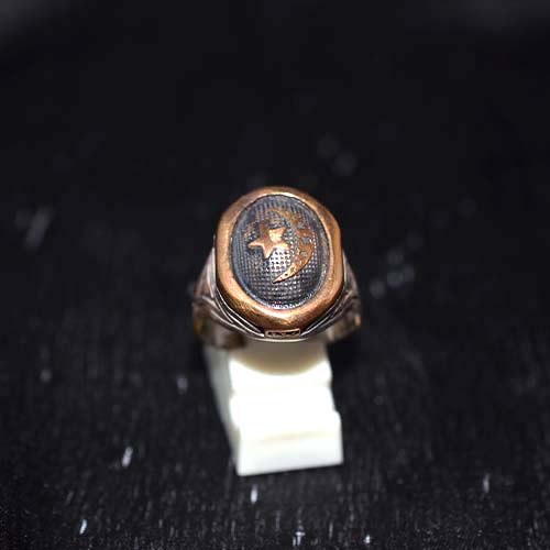 925 Sterling Silver Two-Tone Crescent and Star Signet Ring with Wave Engraved Band