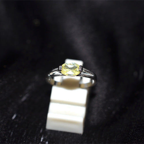 925 Sterling Silver Oval Lemon Quartz Solitaire Ring