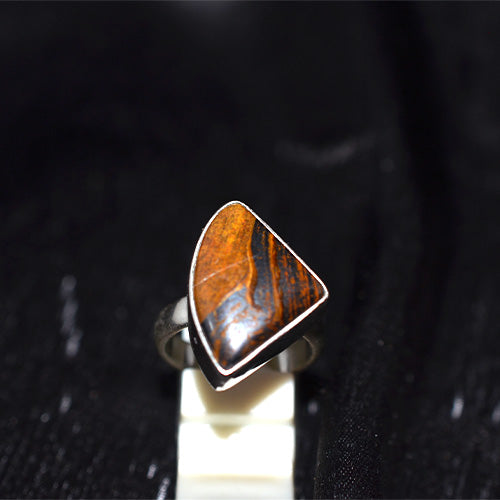 925 Sterling Silver Tiger Iron Fan Cut Ring