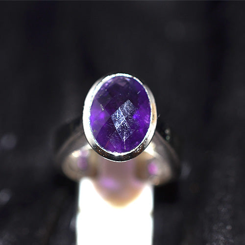 925 Sterling Silver Faceted Oval Amethyst Ring