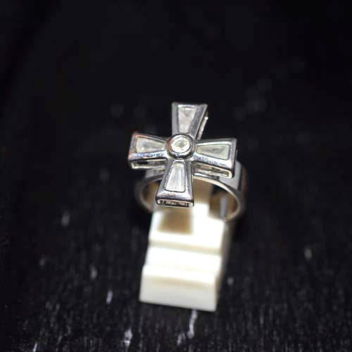 925 Sterling Silver Baguette Crystal Cross Ring