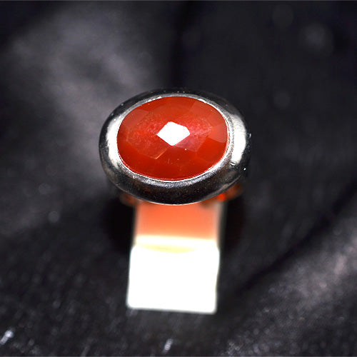 925 Sterling Silver Round Faceted Carnelian Signet Ring