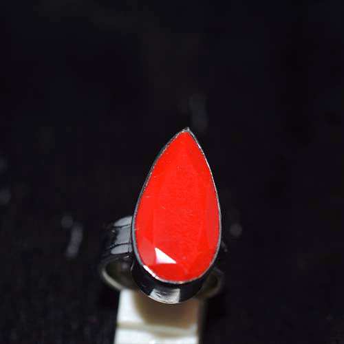 925 Sterling Silver Faceted Red Onyx Teardrop Wide Band Ring