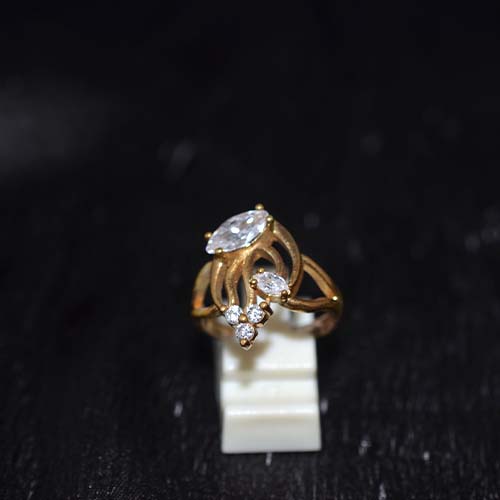 6 Carat Gold Plated White Marquise Floral Ring
