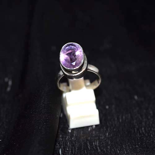 925 Sterling Silver Oval Amethyst Cabochon Ring