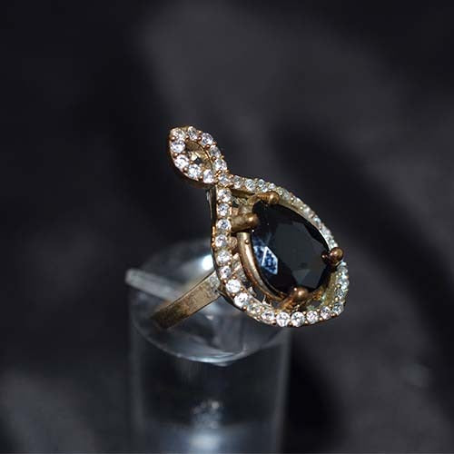 6 Carat Gold Plated Black and White Teardrop Halo Ring