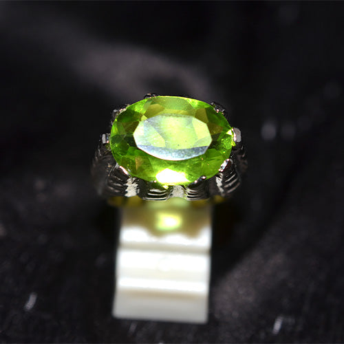 925 Sterling Silver Oval Peridot Turkish Ring with Carved Leaf Motif Band