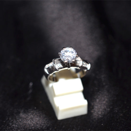 925 Sterling Silver Cubic Zirconia Bamboo Motif Ring