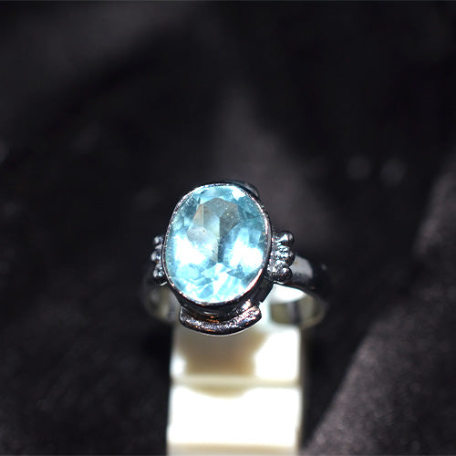 925 Sterling Silver Oval Blue Topaz Ornate Setting Ring