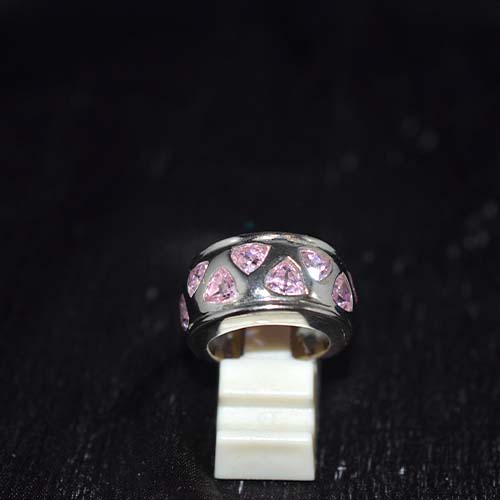 925 Sterling Silver Pink Cubic Zirconia Triangle Pattern Band