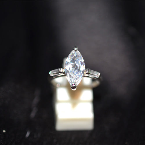 925 Sterling Silver Marquise Cubic Zirconia Solitaire Ring
