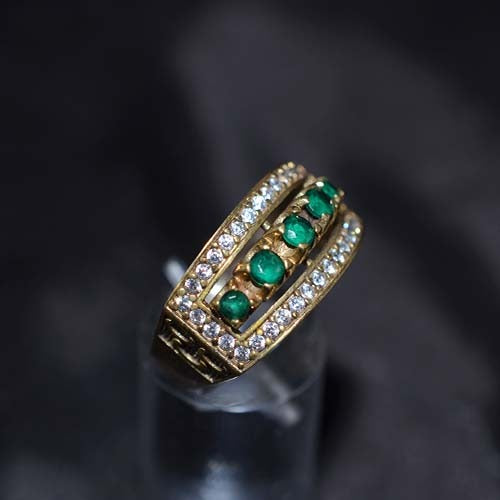 6 Carat Gold Plated Green and White Crystal Band Ring