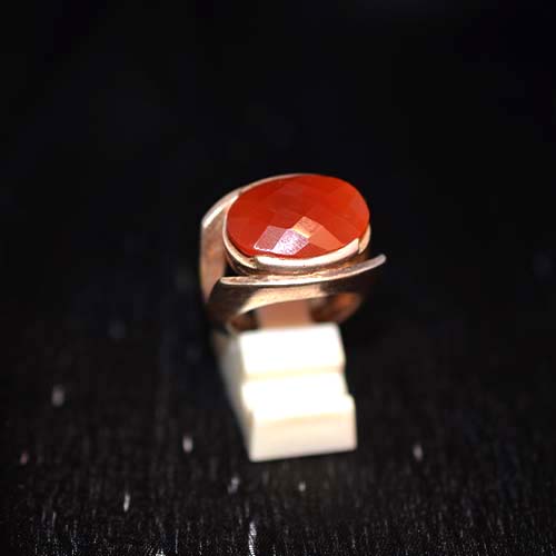 6 Carat Gold Plated Faceted Red Agate Oval Ring