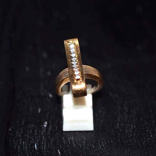 6 Carat Gold Plated White Zirconia Crossover Band Ring