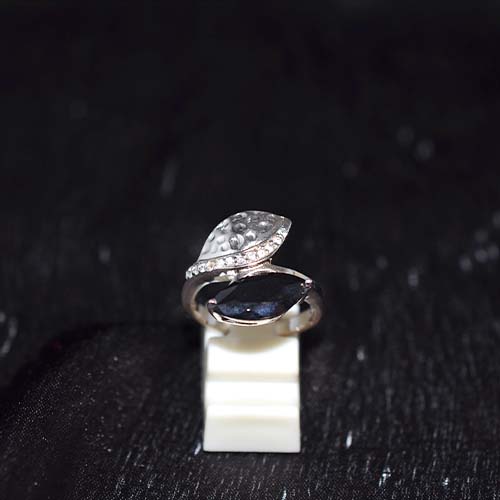 925 Sterling Silver Black and White Marquise Bypass Ring