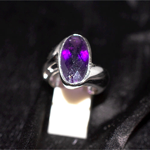 925 Sterling Silver Oval Faceted Amethyst Wide Bezel Ring