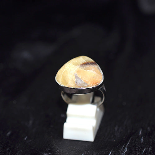 925 Sterling Silver Triangle Yellow Agate Ring