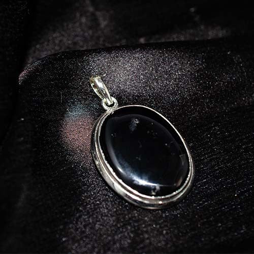 925 Sterling Silver Classic Black Onyx Oval Pendant