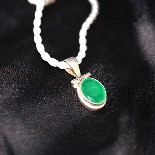 925 Sterling Silver Green Aventurine Oval Pendant