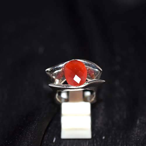 925 Sterling Silver Red Agate Tulip Motif Ring