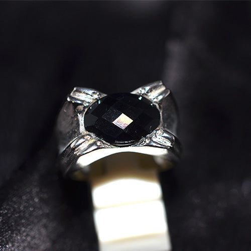 925 Sterling Silver Cushion Cut Black Onyx Grooved Band Ring
