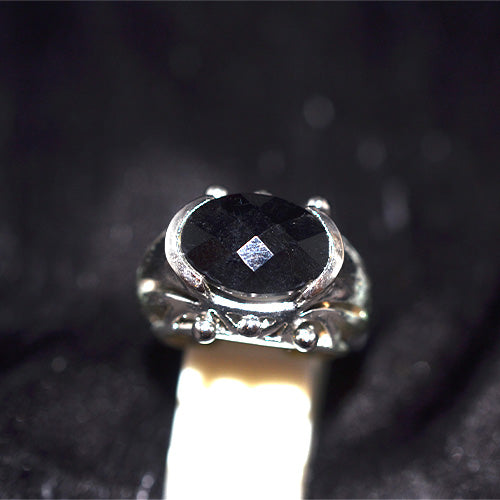 925 Sterling Silver Oval Faceted Black Onyx Ring with Ornate Setting