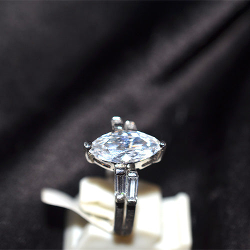 925 Sterling Silver Marquise Cubic Zirconia Baguette Side Ring