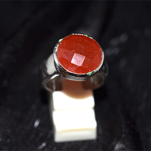 925 Sterling Silver Round Faceted Carnelian Ring with Ribbed Band
