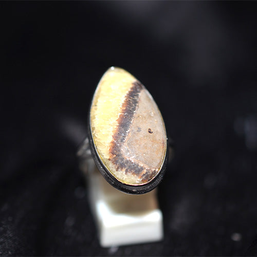 925 Sterling Silver Oval Banded Agate Ring