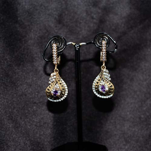 6 Carat Gold Plated Purple Teardrop Dangle Earrings