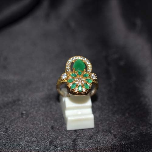 6 Carat Gold Plated Green Onyx Dual Motif Ring