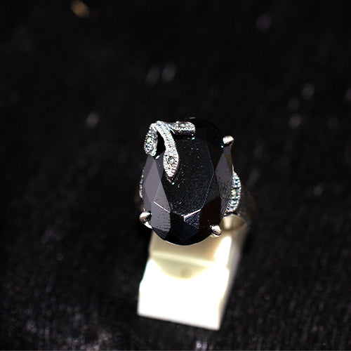 925 Sterling Silver Turkish Black Onyx Ring with Marcasite Leaf Accent