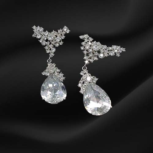 925 Sterling Silver Teardrop Crystal Earrings