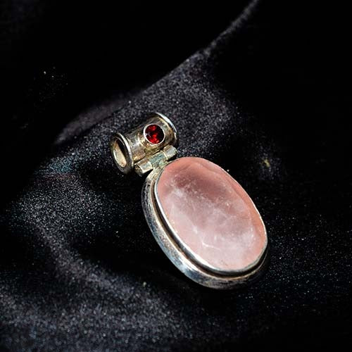925 Sterling Silver Rose Quartz and Garnet Oval Pendant
