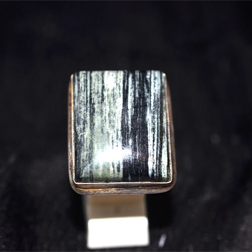 925 Sterling Silver Banded Serpentine Square Ring
