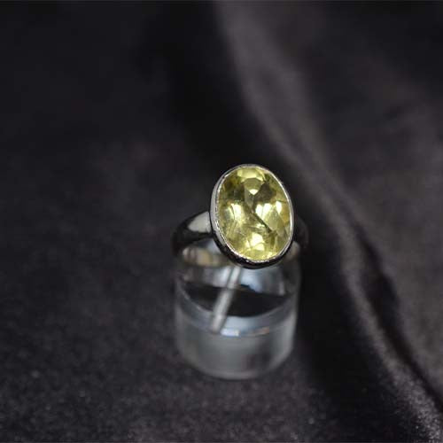 925 Sterling Silver Lemon Quartz Oval Solitaire Ring