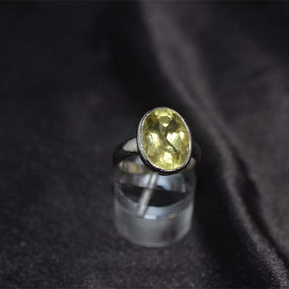 925 Sterling Silver Lemon Quartz Oval Solitaire Ring
