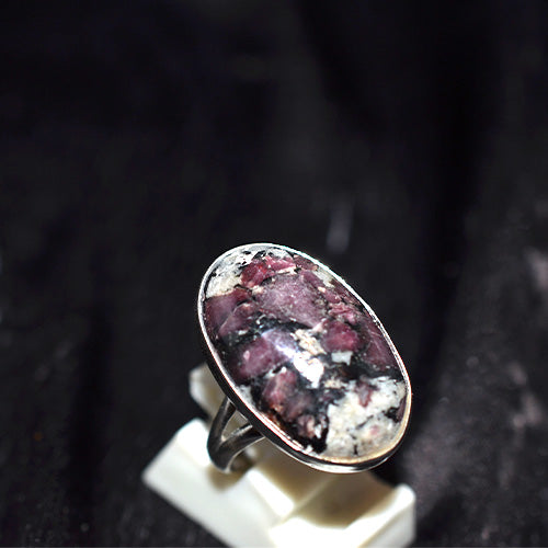 925 Sterling Silver Eudialyte Oval Ring