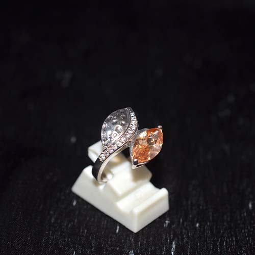 925 Sterling Silver Champagne and White CZ Leaf Bypass Ring