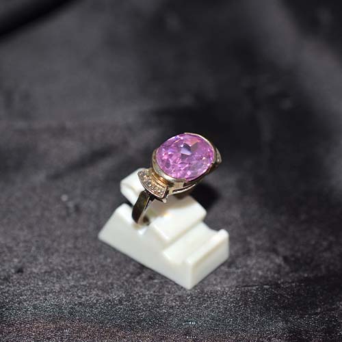 6 Carat Gold Plated Amethyst Oval Accent Ring