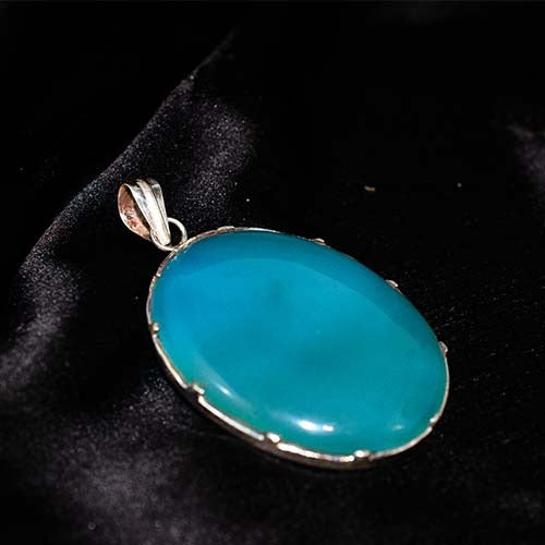 925 Sterling Silver Blue Chalcedony Oval Pendant