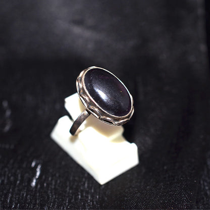 925 Sterling Silver Oval Sugilite Scalloped Setting Ring
