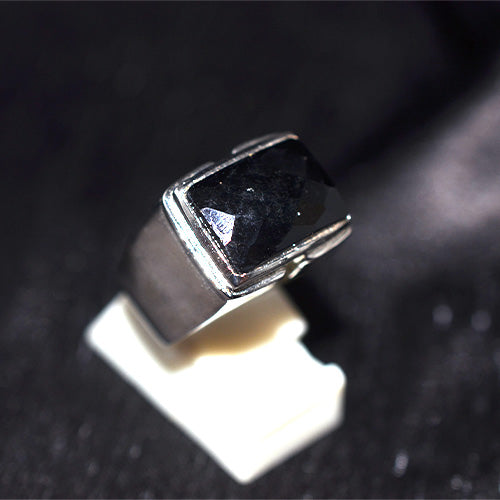 925 Sterling Silver Rectangular Faceted Black Onyx Signet Ring