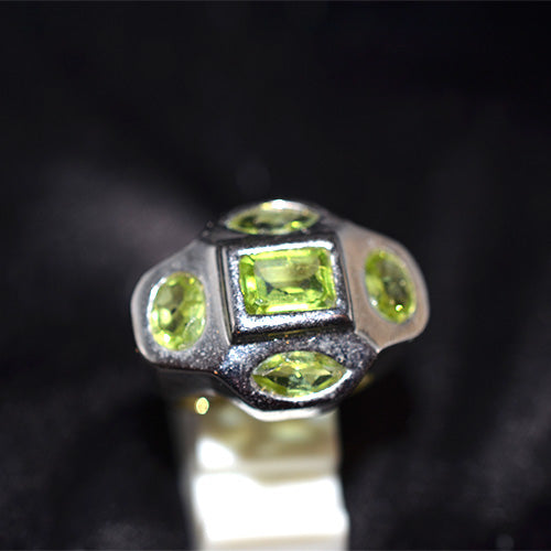 925 Sterling Silver Geometric Peridot Statement Ring