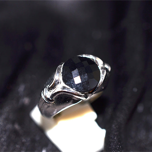 925 Sterling Silver Round Black Onyx Sculpted Shoulder Ring