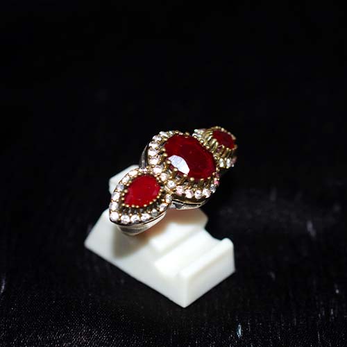 6 Carat Gold Plated Triple Ruby Motif Ring