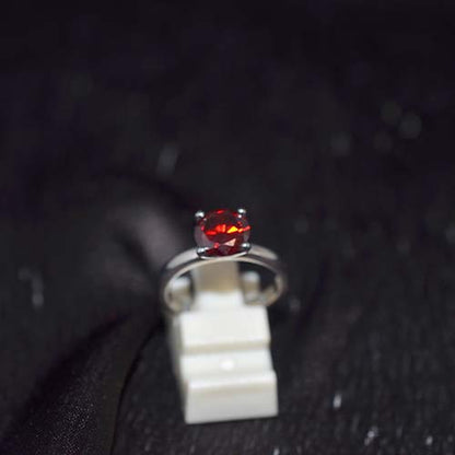 925 Sterling Silver Red Crystal Solitaire Ring