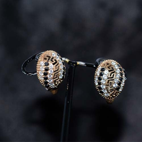 6 Carat Gold Plated Black and White Greek Key Stud Earrings