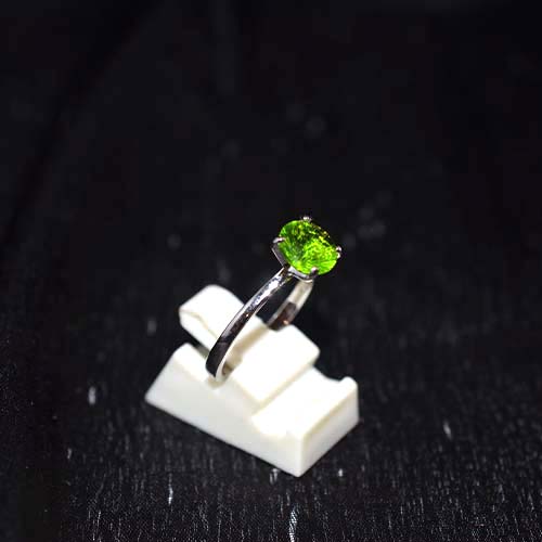 925 Sterling Silver Green Peridot Solitaire Ring