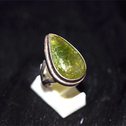 925 Sterling Silver Peridot Elongated Teardrop Ring